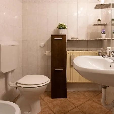 Appartement Altido Rustic Apt For 2 On Lake Como Shore Cernobbio